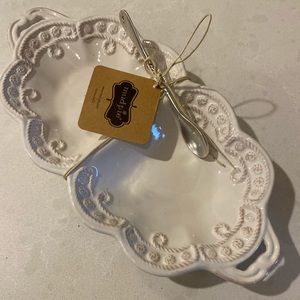 Mudpie serving dish and spoon